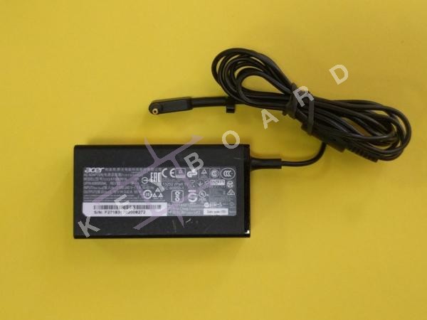 Блок живлення до ноутбука Samsung XE700T1A